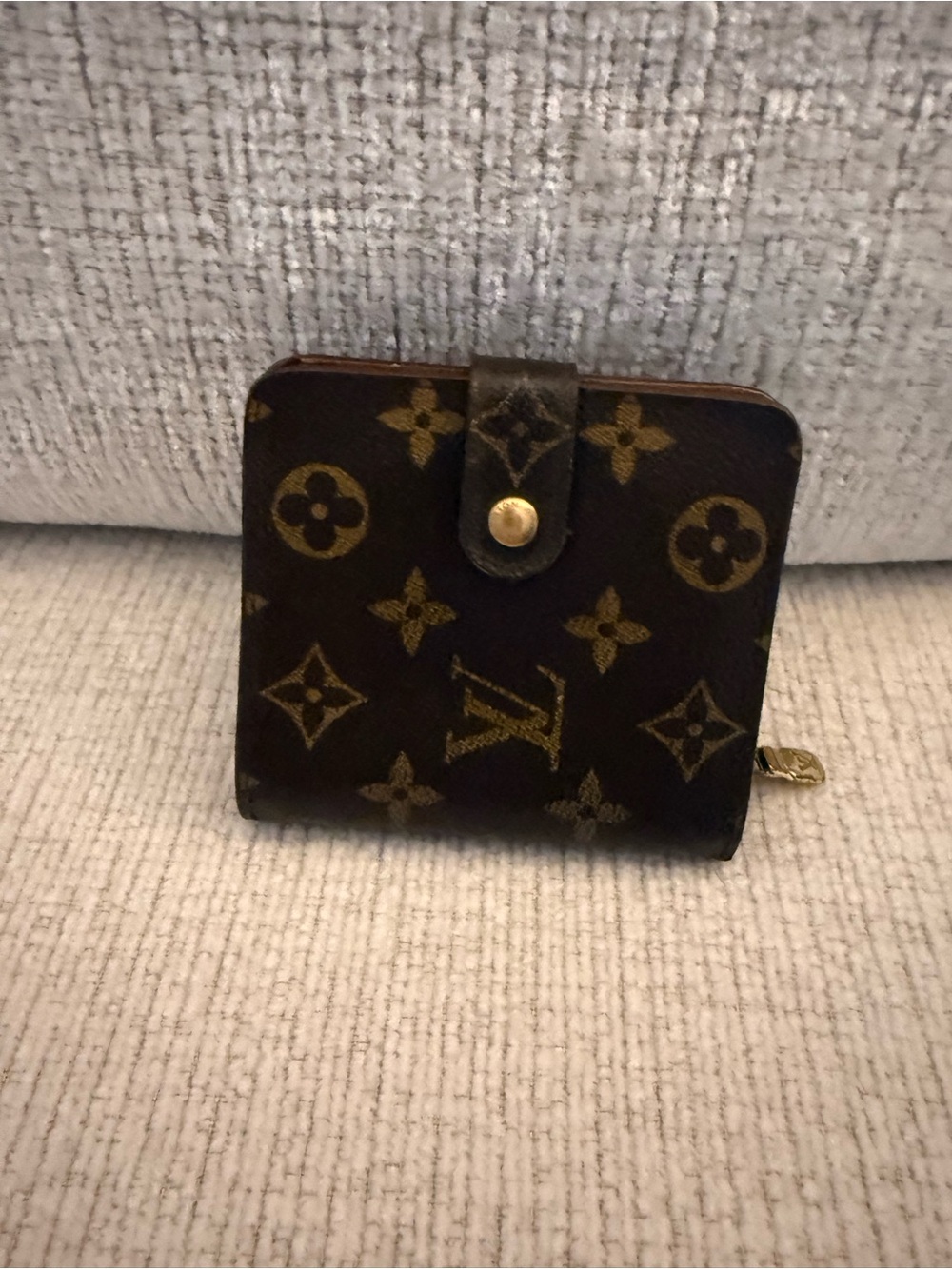 Louis Vuitton Monogram Snap Compact Wallet - Brown & Gold - Picture 8 of 8